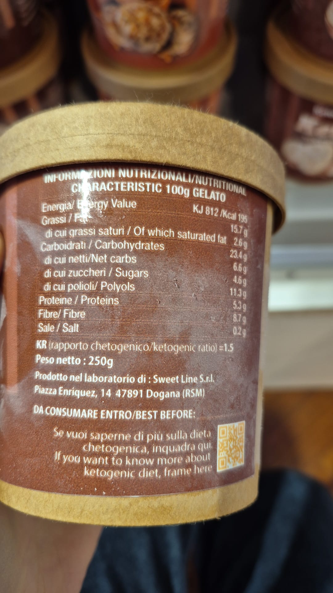 BOX N8 KETOGELATO GUSTO NOCCIOLA/CIOCCOLATO (8 confezioni da 250g, per un totale di 2Kg) )
